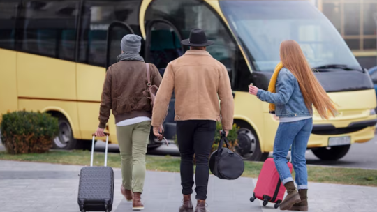 Transport touristique : voyagez confortablement grâce à un service sur mesure