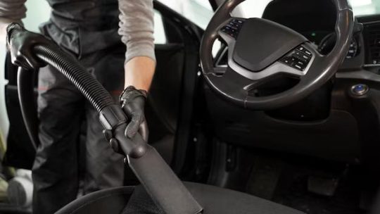 Nettoyage intérieur de voiture : impact réel sur la valeur du véhicule