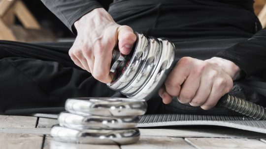 Emboutissage de pièces automobiles : cadences infernales et précision