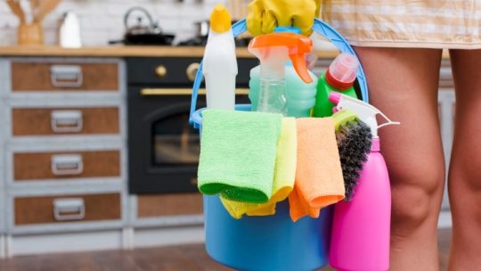 Composés organiques volatils dans les produits de nettoyage
