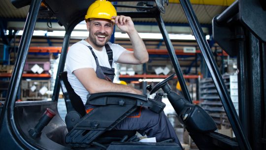 Comment la maintenance préventive de vos chariots élévateurs peut vous faire économiser gros ?